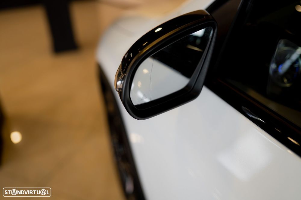 Mercedes-Benz GLA 250 e 8G-DCT AMG Line - 14