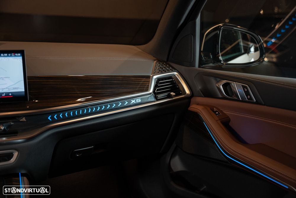 BMW X5 50 e xDrive Pack M Desportivo Pro - 23