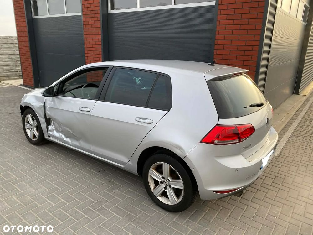 Volkswagen Golf 1.6 TDI BlueMotion Technology DSG Comfortline - 38