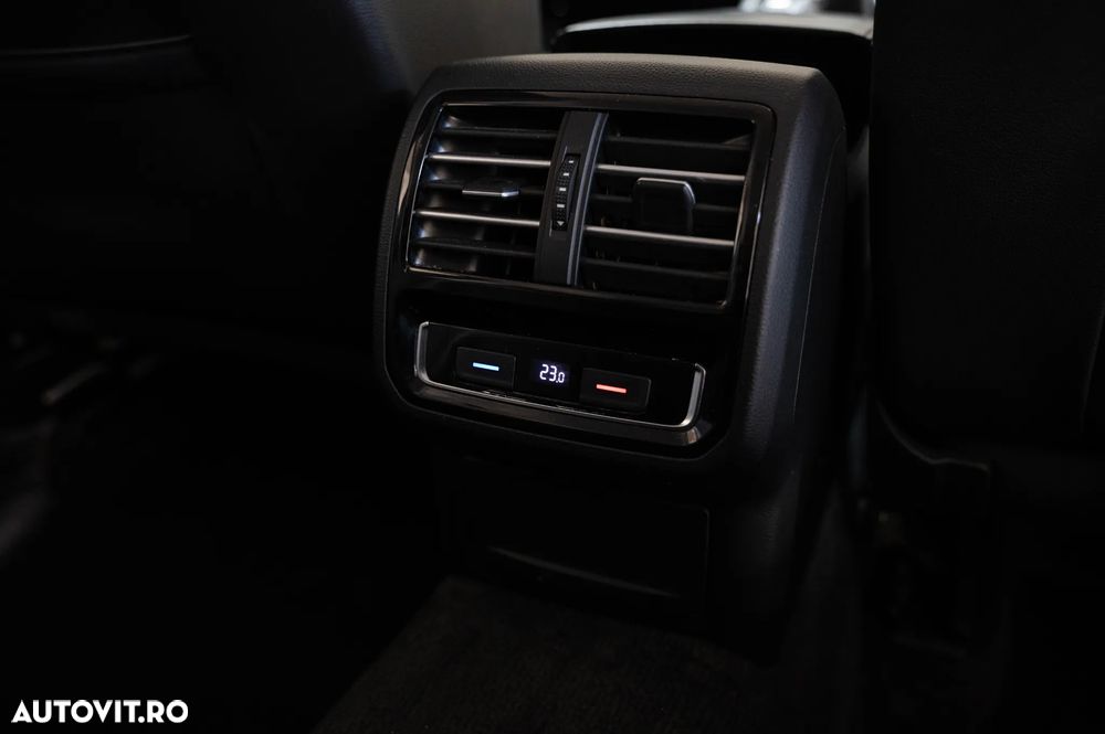 Volkswagen Passat 2.0 TDI SCR Comfortline - 32