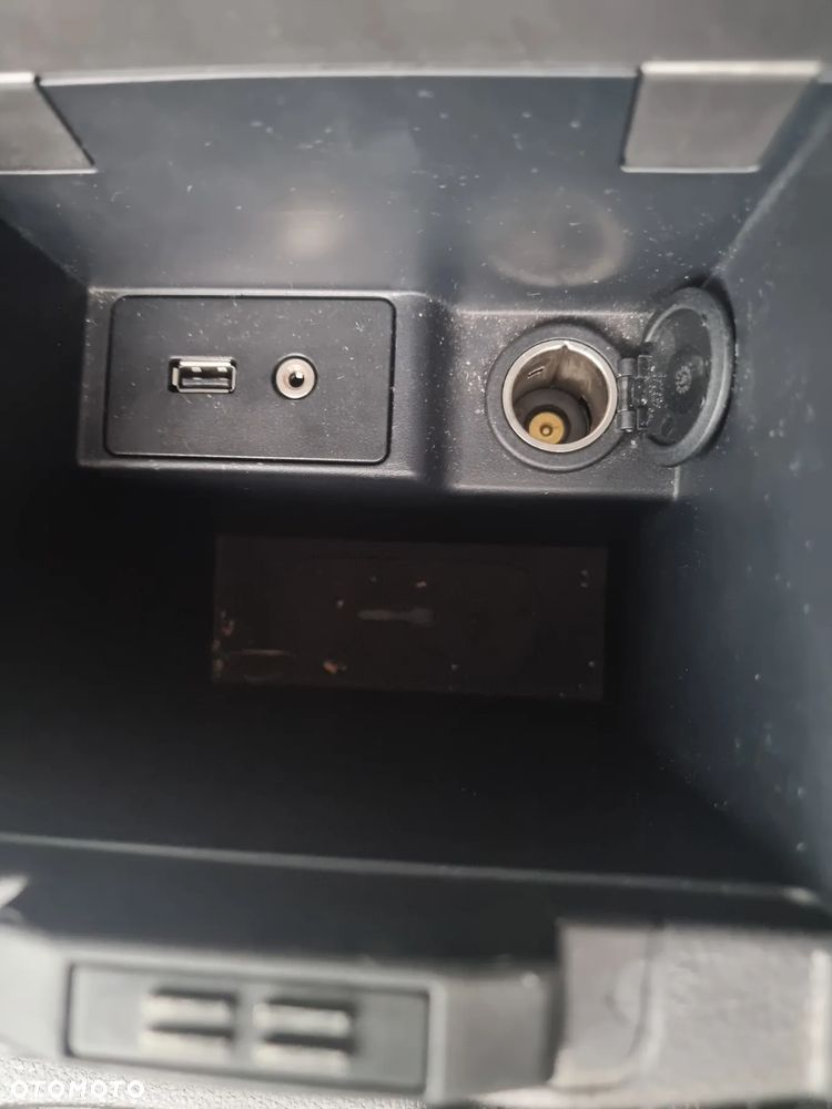 Ford Focus SW 1.5 EcoBoost S&S ST-LINE - 9