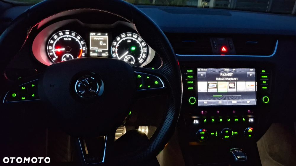 Skoda Octavia 2.0 TDI DSG RS - 34