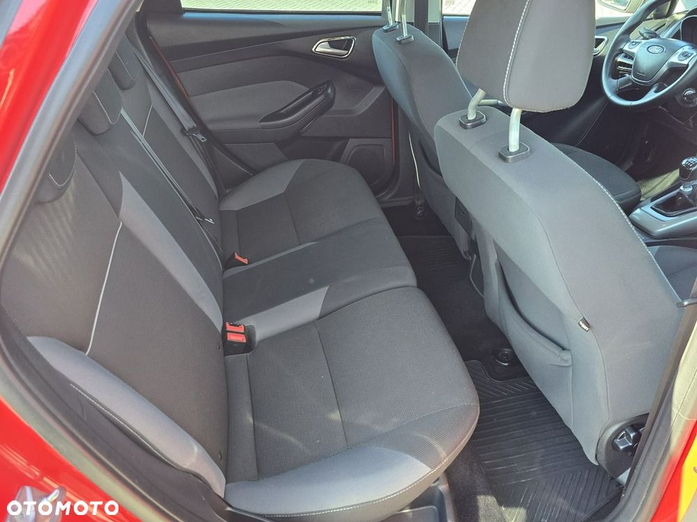 Ford Focus - 23