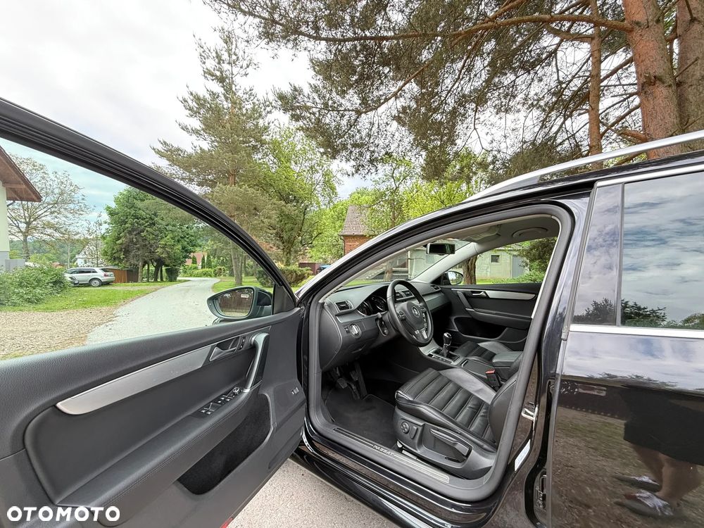 Volkswagen Passat Variant 2.0 Blue TDI SCR Highline - 13