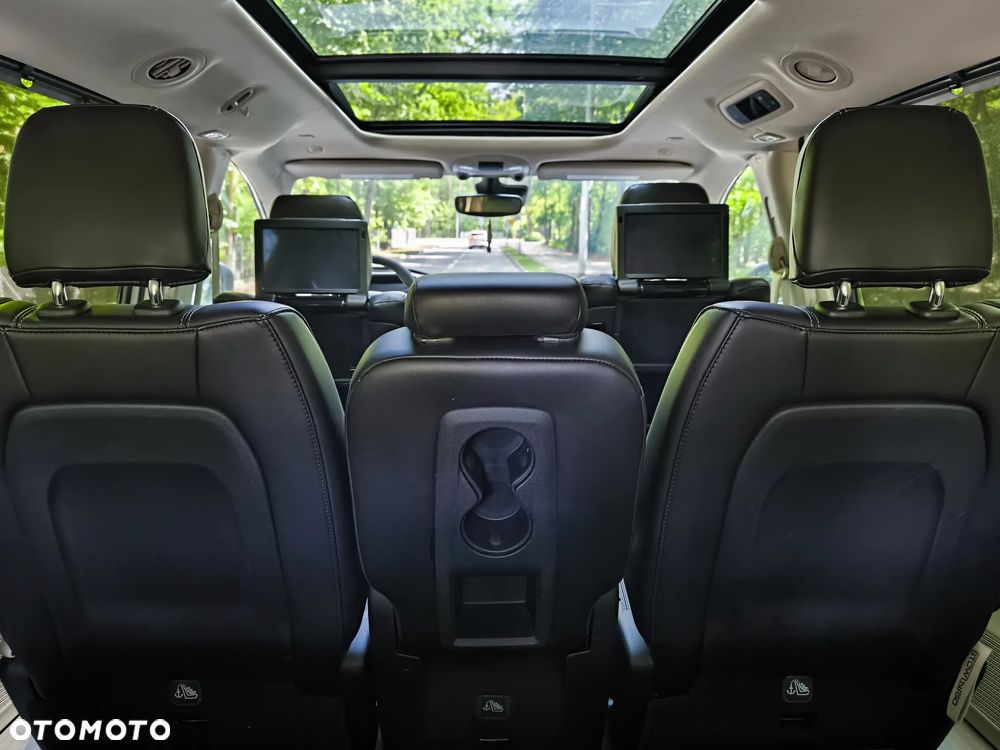 Chrysler Pacifica - 17
