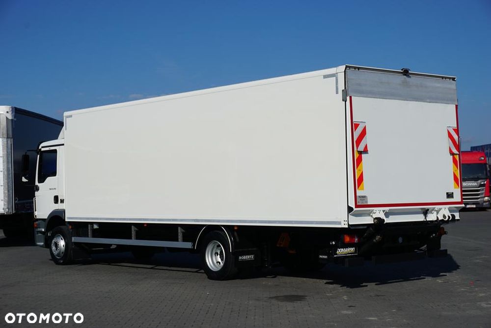 MAN TGM / 12.250 / EURO 6 / KONTENER + WINDA / 20 PALET / DŁ. 8 M - 6
