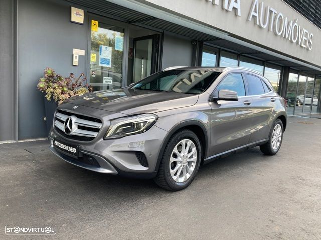 Mercedes-Benz GLA 220 d Urban — fotografia 4