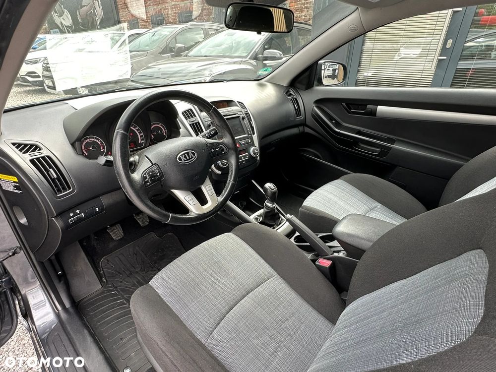 Kia ProCeed 1.4 Comfort - 12