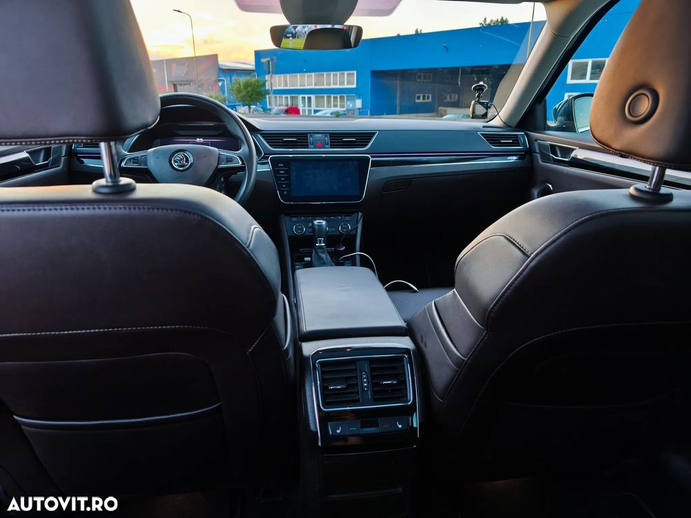Skoda Superb 2.0 TSI 4X4 DSG Laurin & Klement - 21
