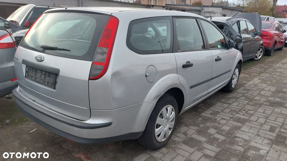 Ford Focus MK2 kombi na części 2006 1,6d 2004 1,6 b drzwi szyby fotele maska błotnik klapa itp - 13