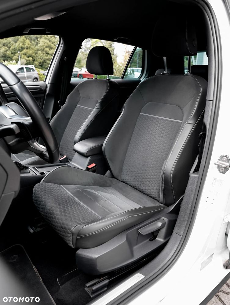 Volkswagen Golf - 13
