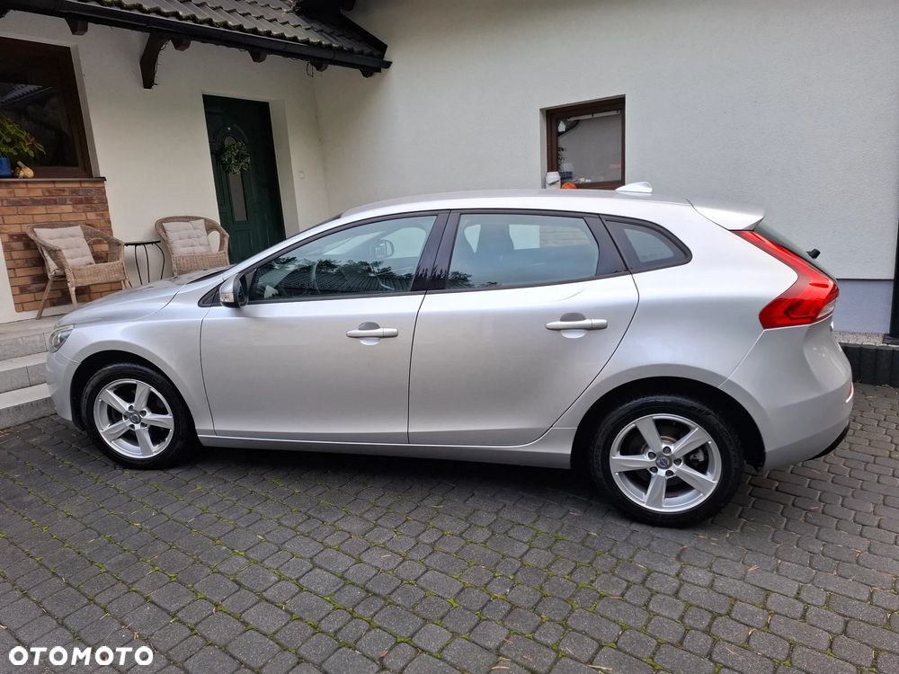 Volvo V40 D2 Kinetic - 29