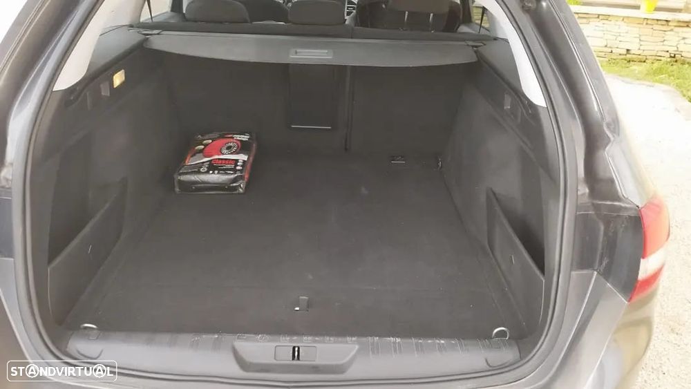 Peugeot 308 SW 1.5 BlueHDi Style - 4