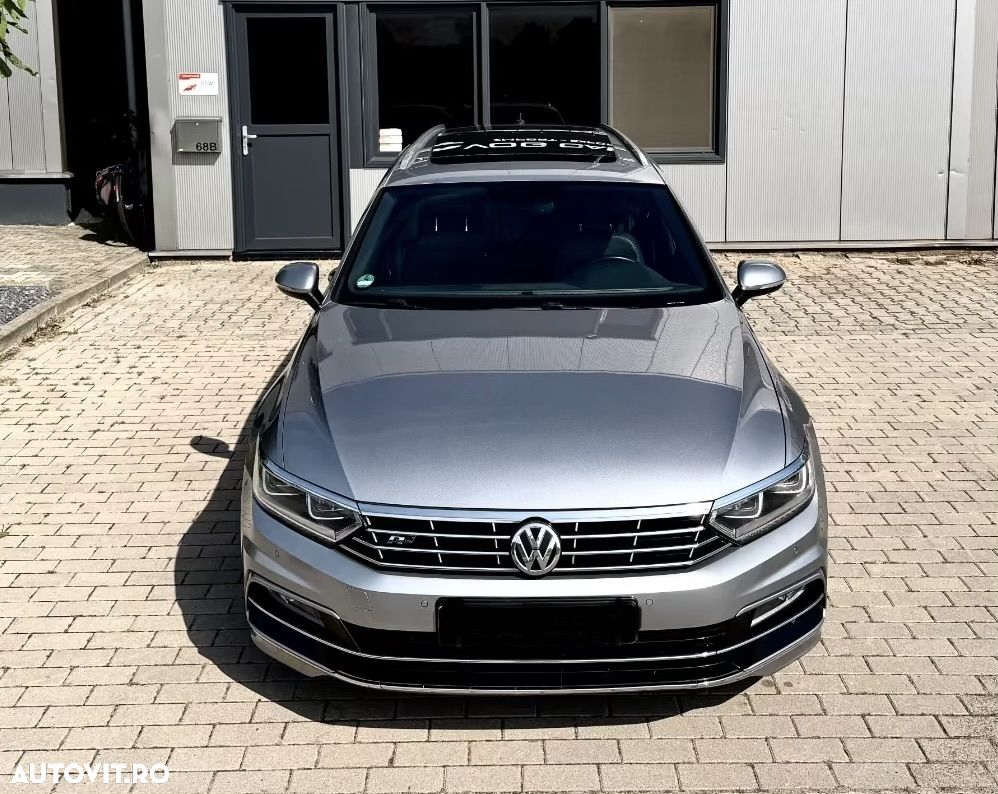 Volkswagen Passat 1.6 TDI SCR DSG - 2