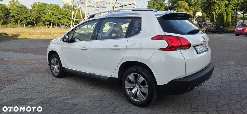 Peugeot 2008 1.2 VTi Allure - 29