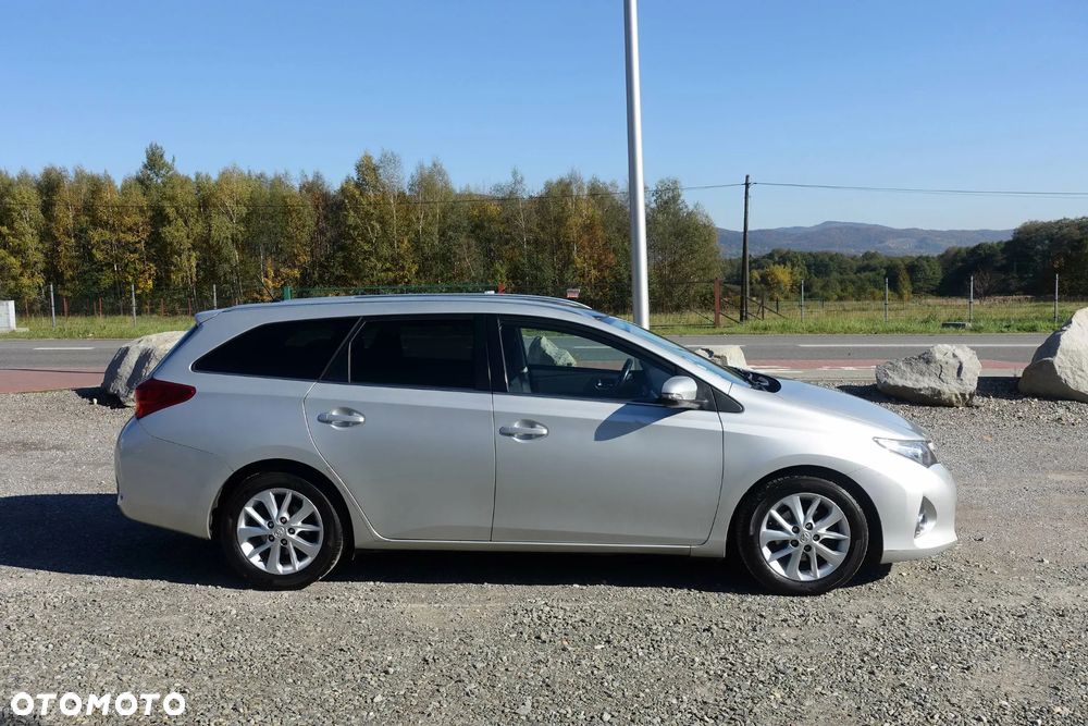Toyota Auris 1.4 D-4D - 4