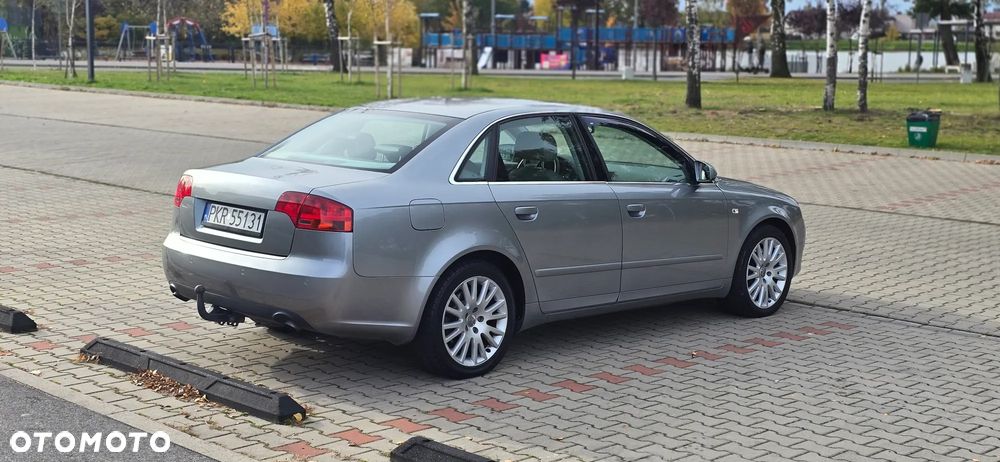 Audi A4 Limousine