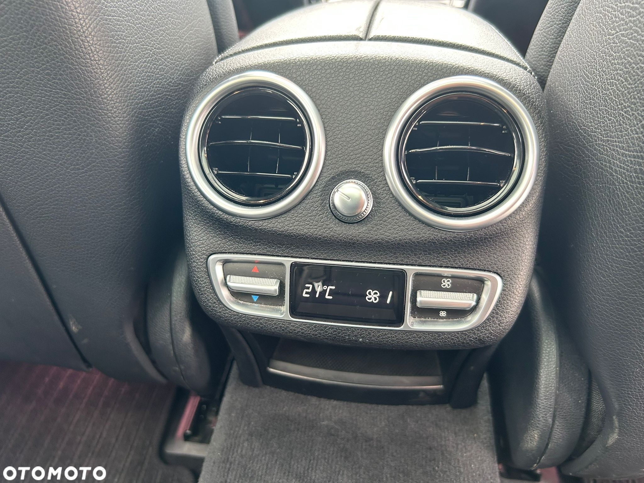 Mercedes-Benz Klasa C 220 d T 9G-TRONIC AMG Line - 11