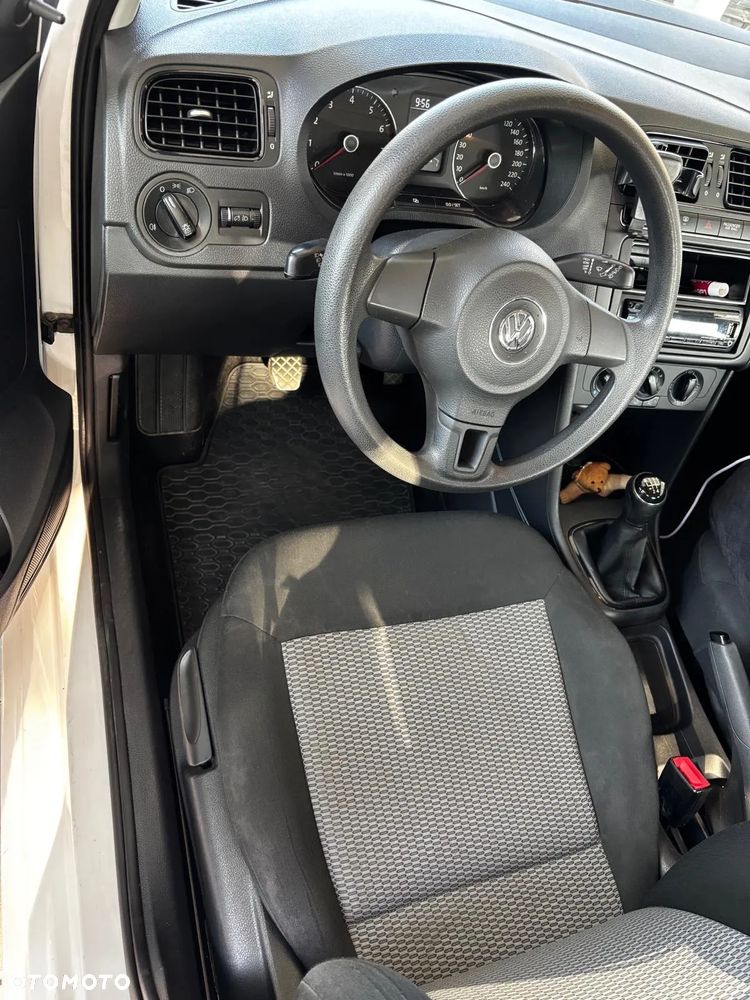 Volkswagen Polo - 6