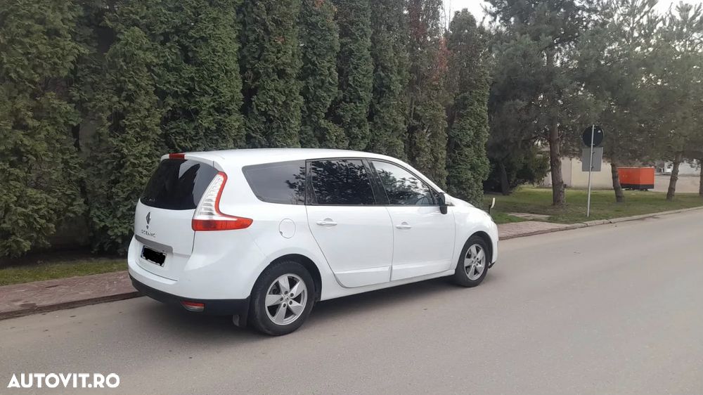 Renault Grand Scenic - 7