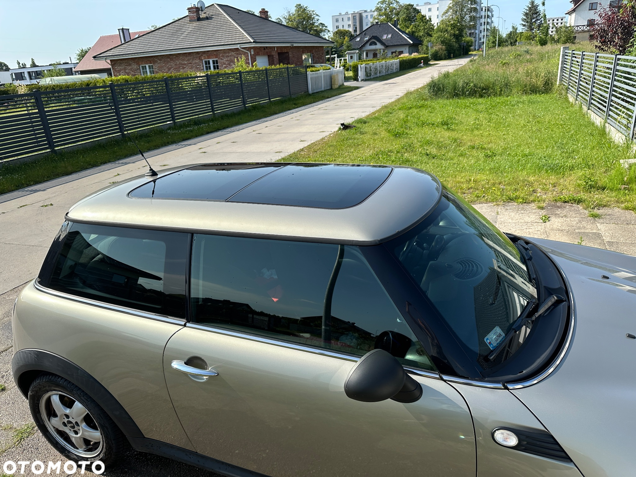 MINI ONE Standard - 3