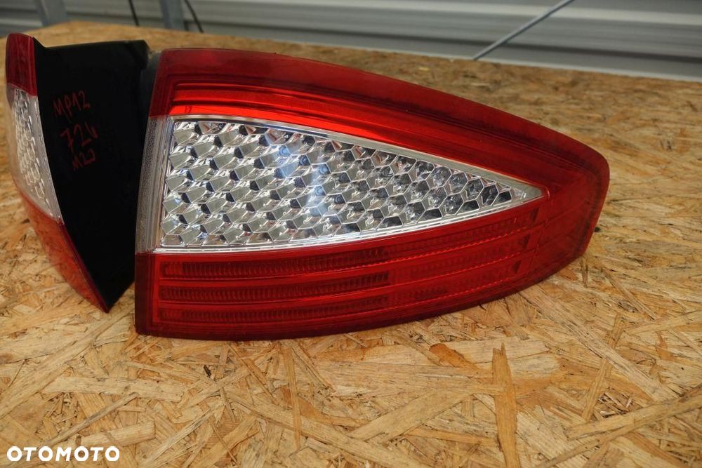 LAMPA TYŁ LEWA PRAWA EU FORD MONDEO MK IV 4 T6 SEDAN 2008 MK4IV11111 - 2