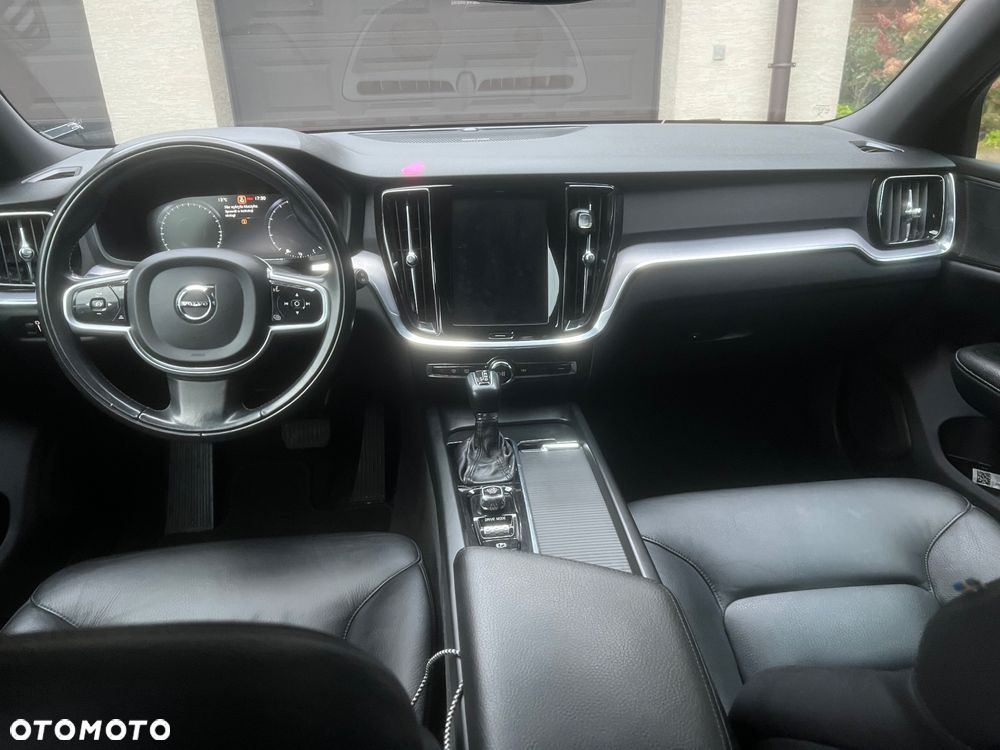 Volvo V60 T5 AWD Momentum - 7