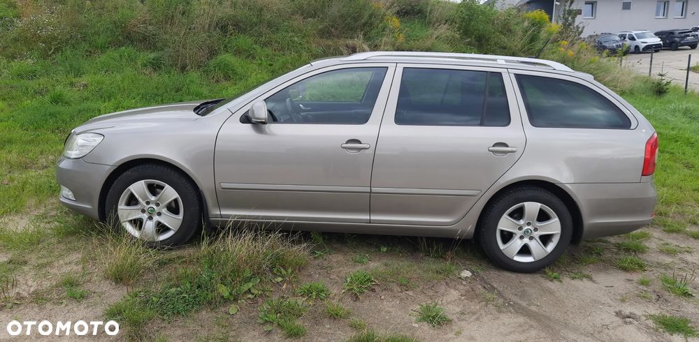 Skoda Octavia 1.6 TDI DPF Ambition Green tec - 6