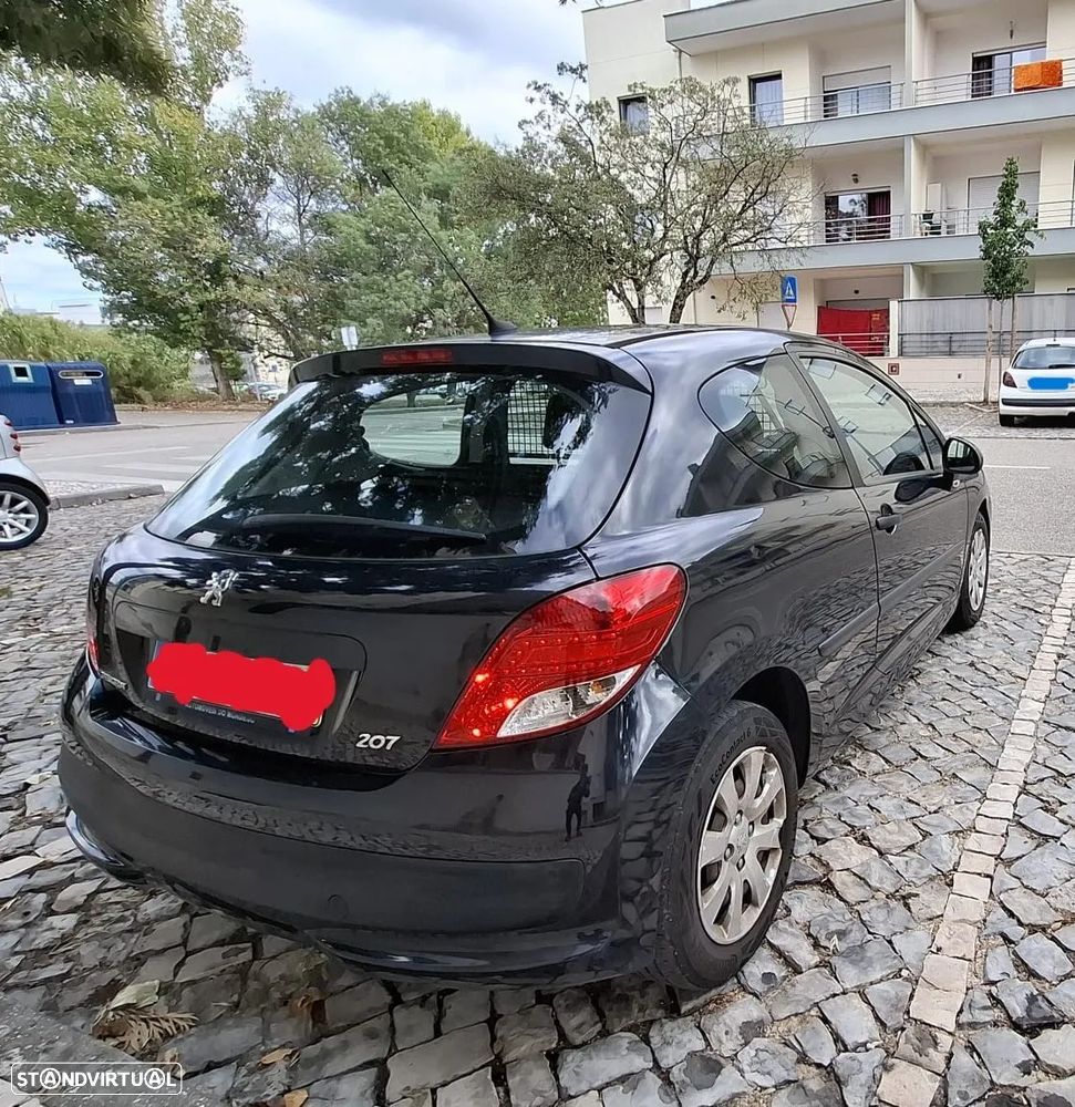 Peugeot 207 - 6