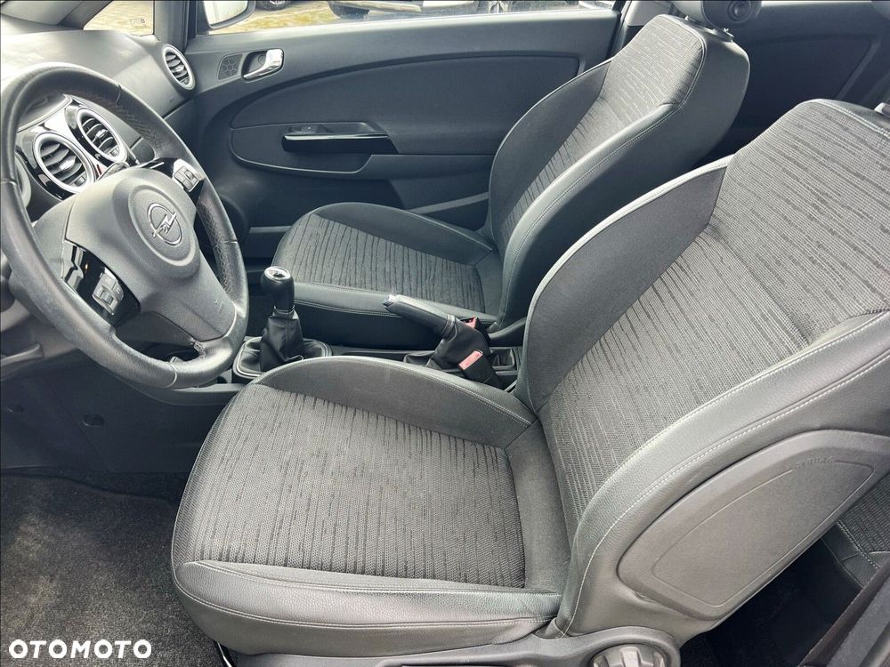 Opel Corsa 1.2 16V Enjoy - 10