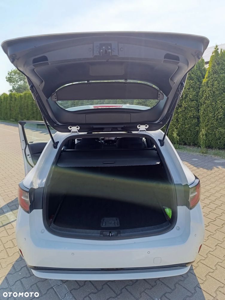 Toyota Corolla 1.8 Hybrid Comfort - 23