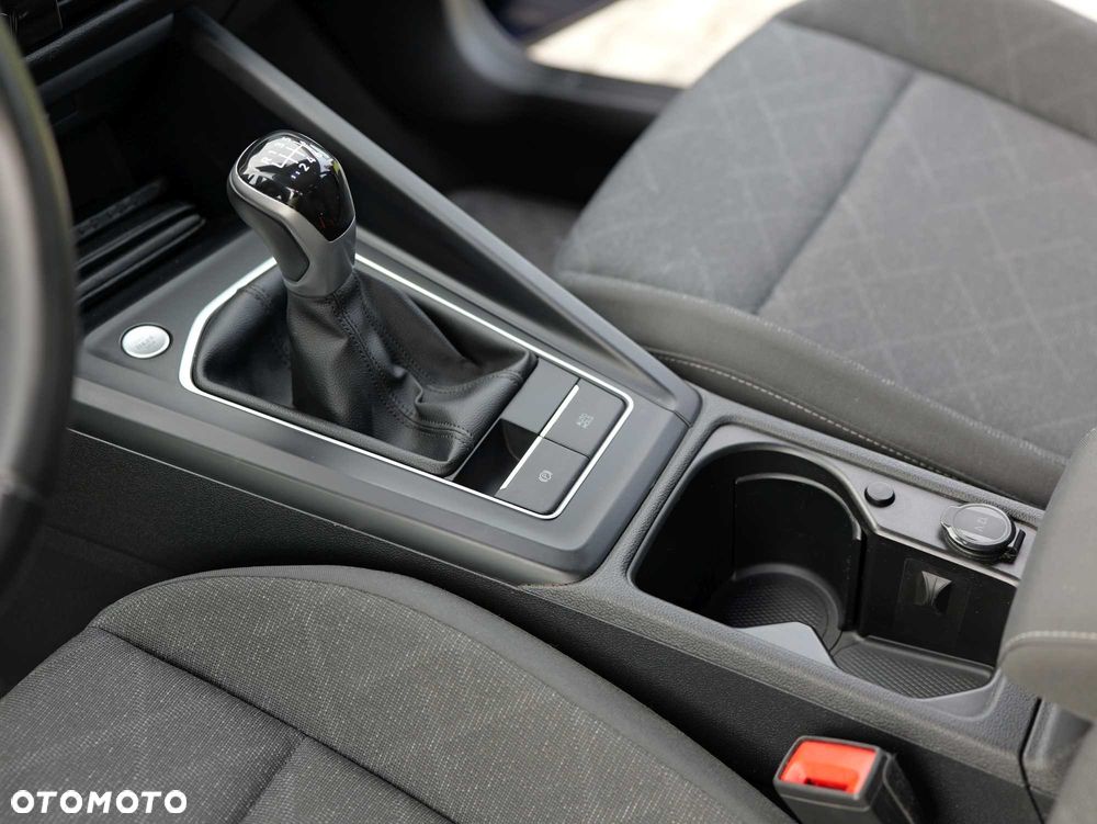 Volkswagen Golf - 13
