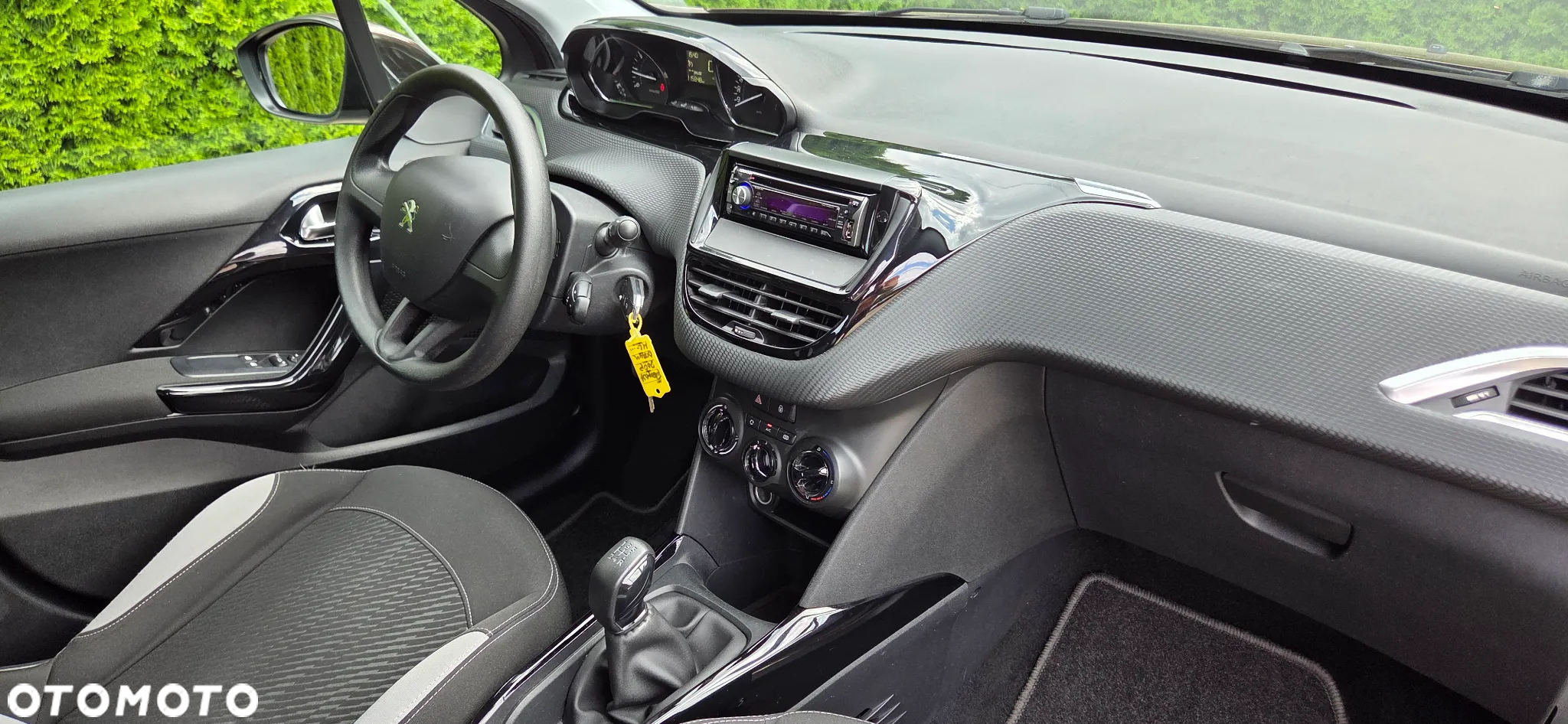 Peugeot 2008 1.2 Pure Tech Style EU6 - 33