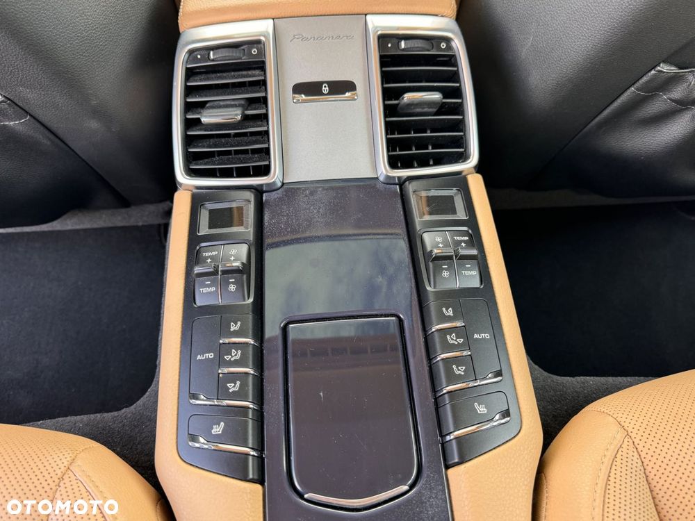 Porsche Panamera PDK Edition - 21