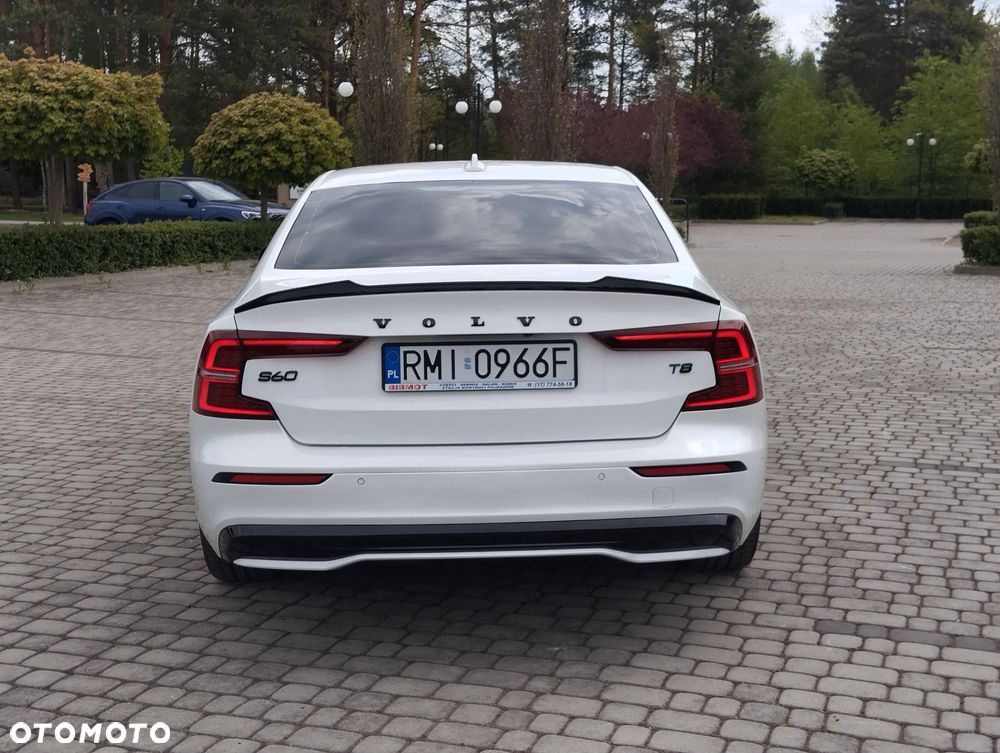 Volvo S60 T8 Recharge AWD Plus Dark - 20