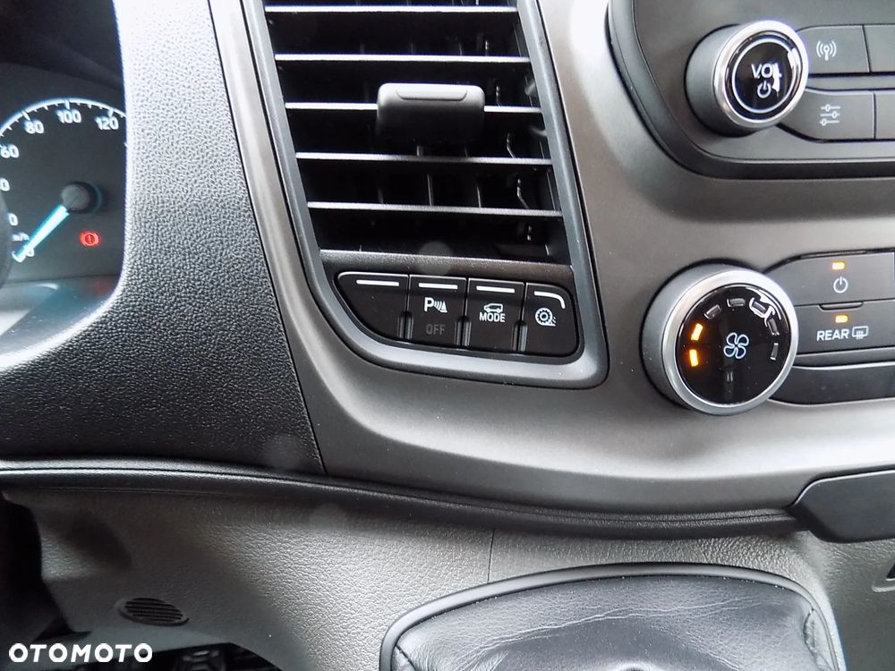 Ford Transit Custom Kombi-Van 320 L2H1 Trend - 27