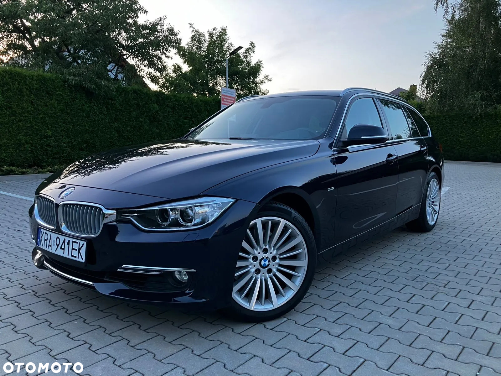 BMW Seria 3 328i Luxury Line - 33