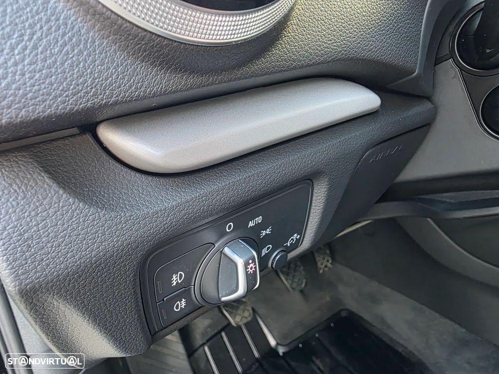 Audi A3 Limousine 1.6 TDI Sport - 15