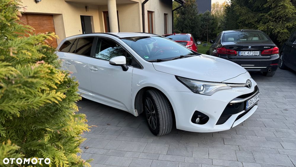 Toyota Avensis Touring Sports 1.8 Edition S+ - 2