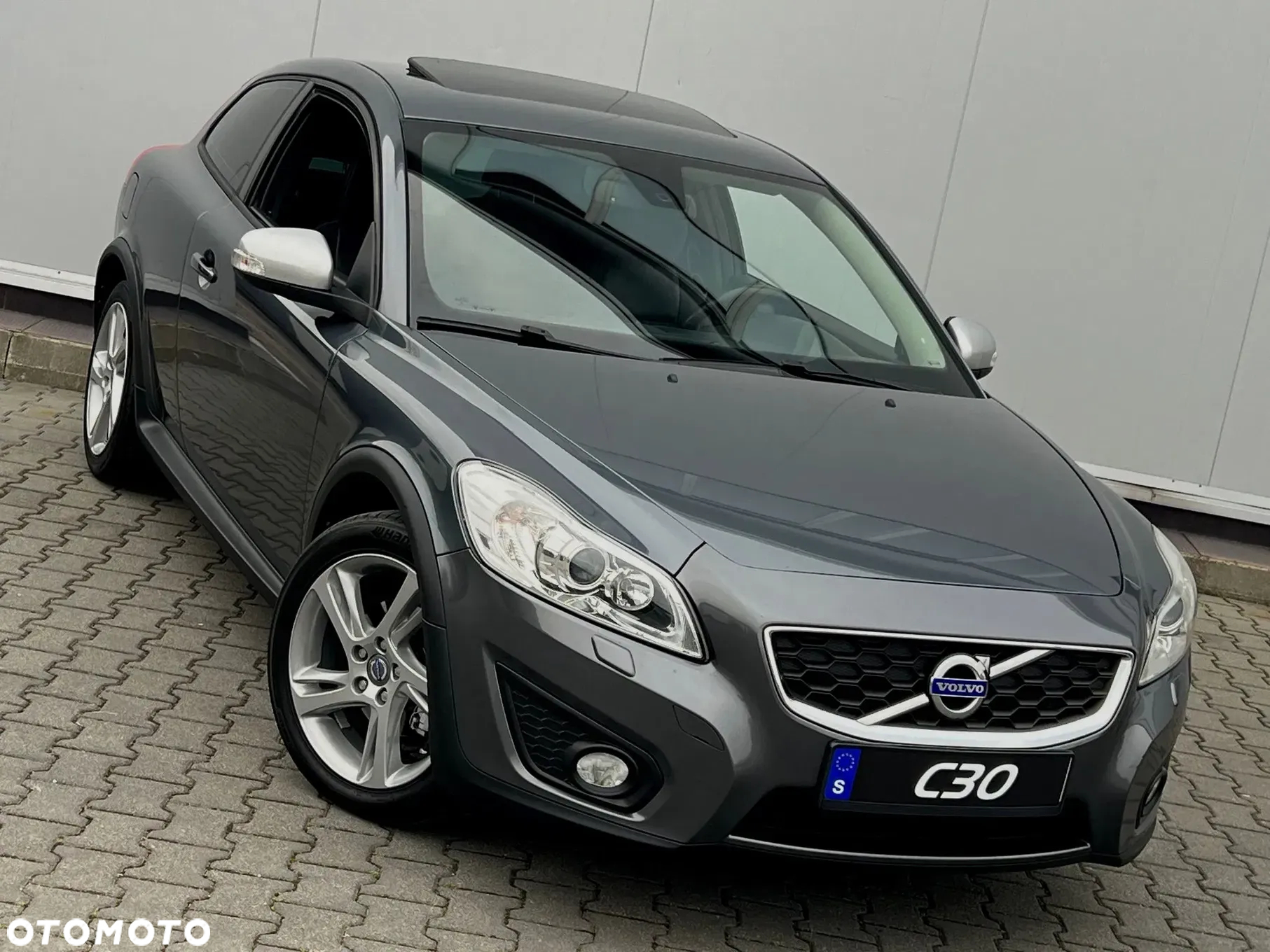 Volvo C30 D3 R-Design - 17