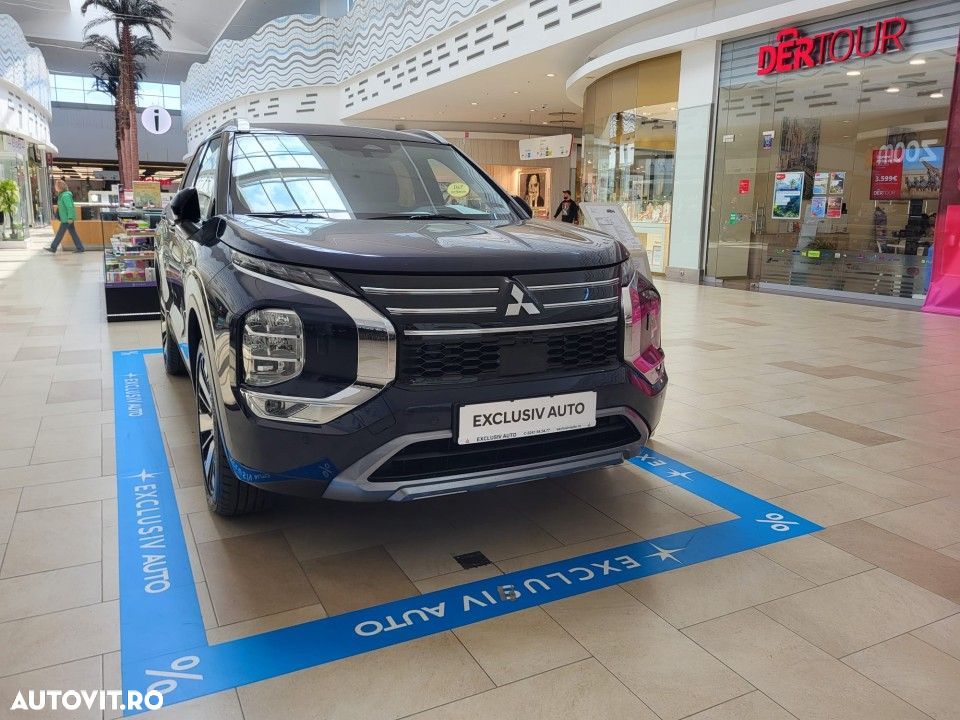 Mitsubishi Outlander - 3