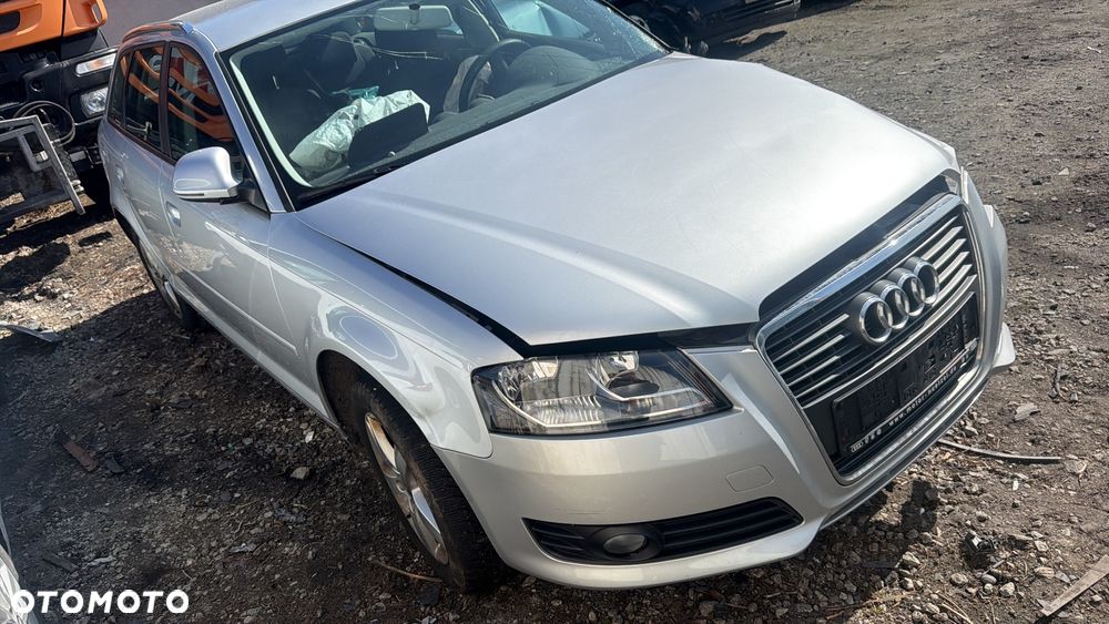 Audi A3 Sportback 1.6 Ambiente - 1