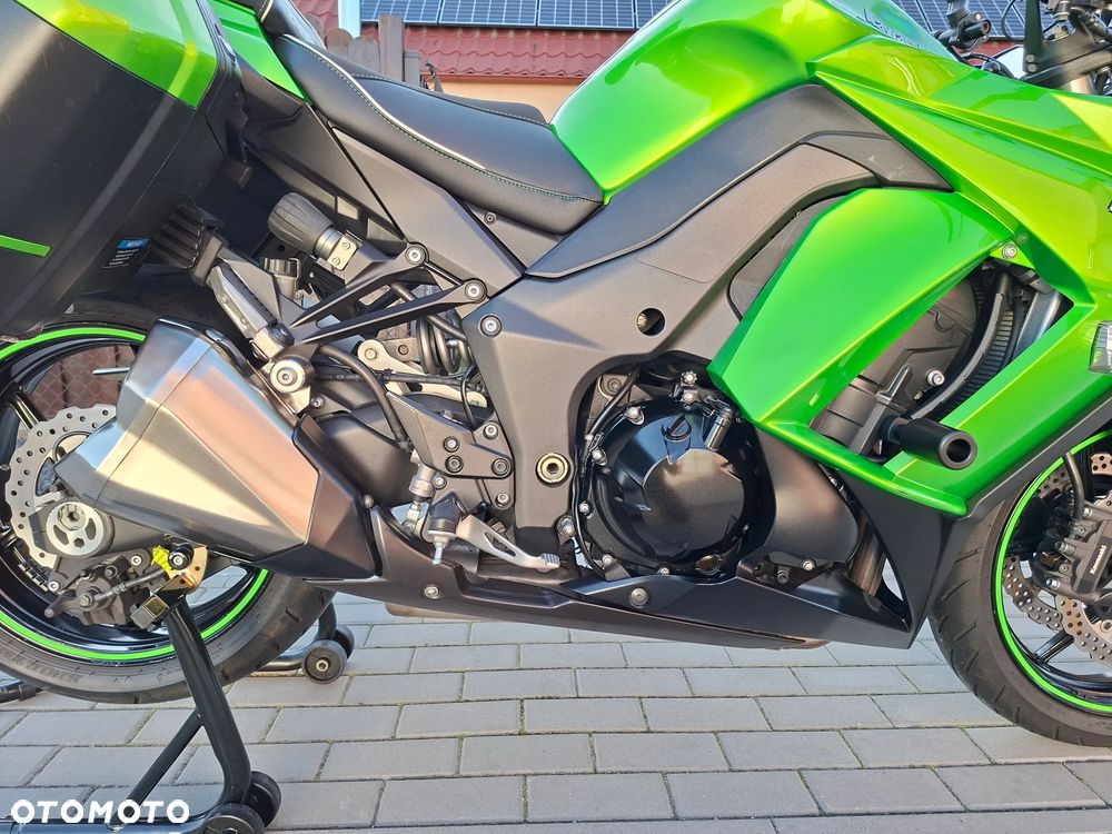 Kawasaki Ninja 1000 SX - 12