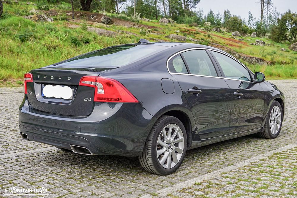 Volvo S60 2.0 D4 Momentum Geartronic - 14