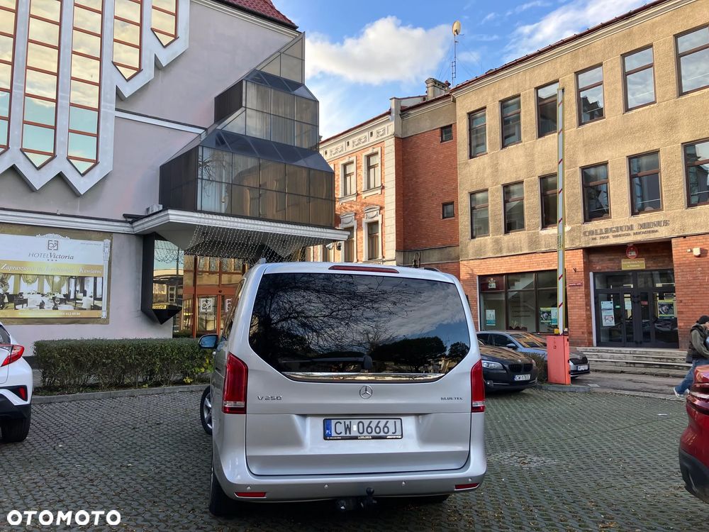 Mercedes-Benz Klasa V 250 (BlueTEC) d Avantgarde 7G-Tronic (d³ugi) - 8