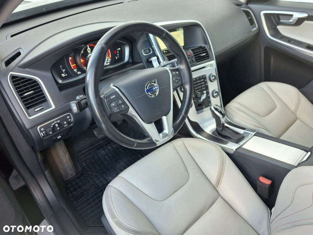 Volvo XC 60 D3 Geartronic Ocean Race - 27