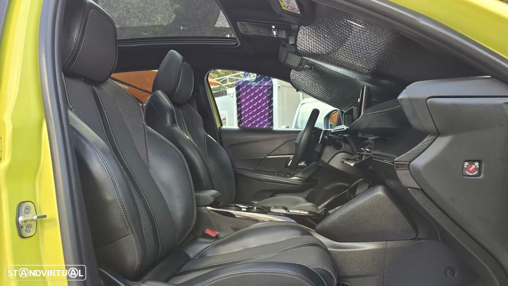 Peugeot 208 1.2 Hybrid GT e-DCS6 - 19