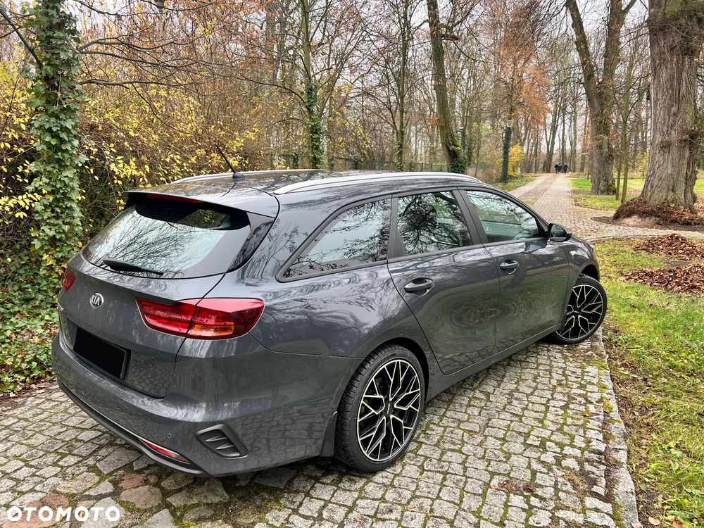 Kia Ceed 1.6 CRDi SCR L Business Line - 10