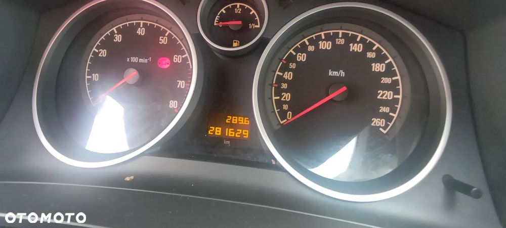 Opel Zafira 1.8 111 - 16