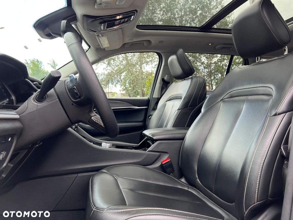 Jeep Grand Cherokee - 16